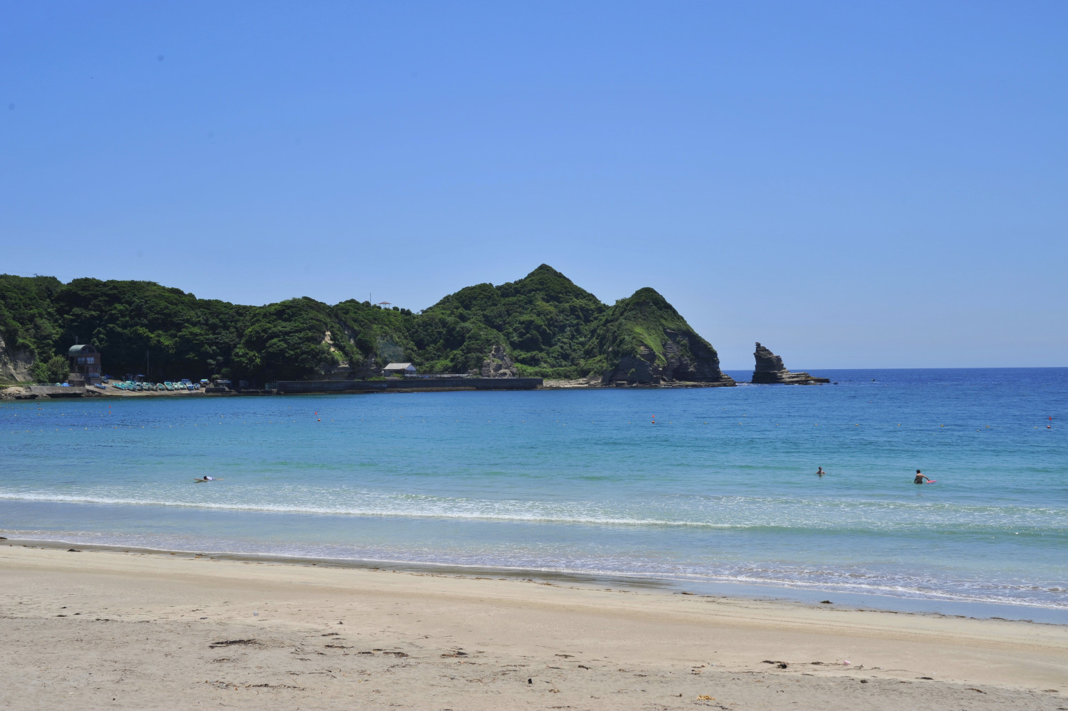 鵜原海水浴場 (東側)
